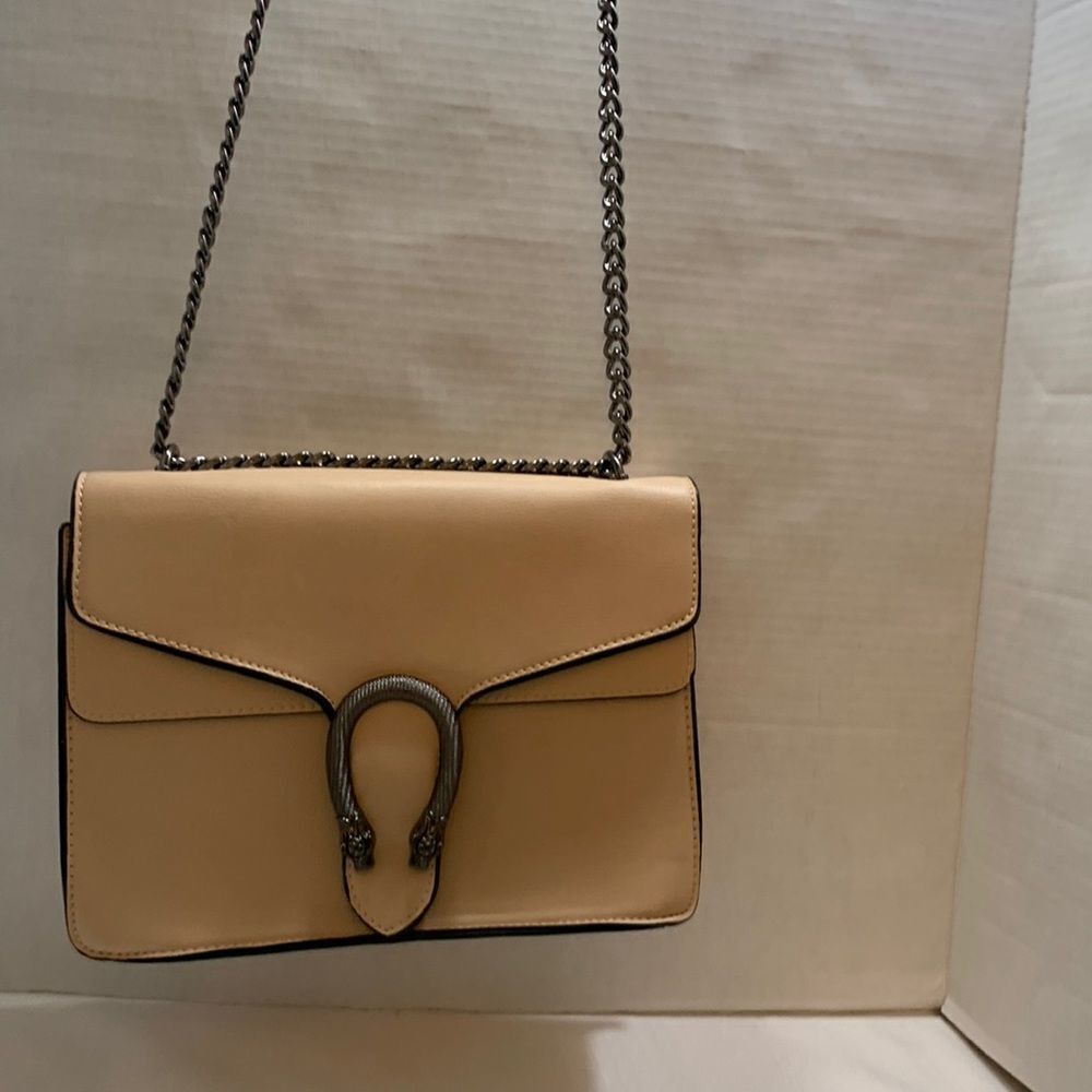 Very nice in new condition Crossbody bag